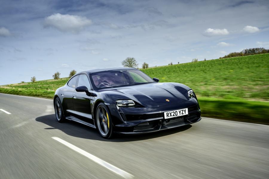  Porsche Taycan Turbo S 2020 года  (UK) (фото 9 из 40)